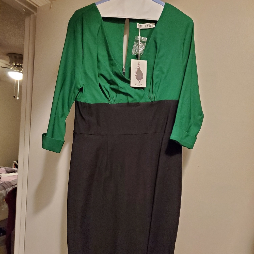 Dress - Picture 3 of 6